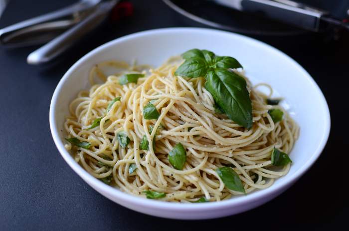 Basil spaghetti sauce recipe