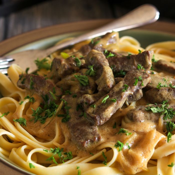 Beef stroganoff sauce recipe with sour cream